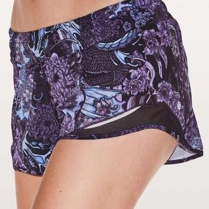 ✨ Rare✨ Lululemon Hotty Hot Shorts
